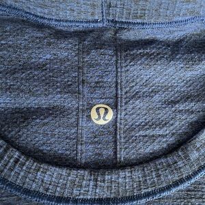 Lululemon blue shirt